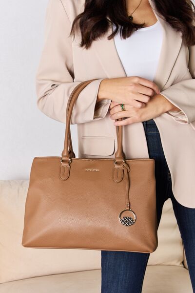 David Jones Structured Faux Leather Handbag - Elegant and Timeless Accessory for Every Occasion